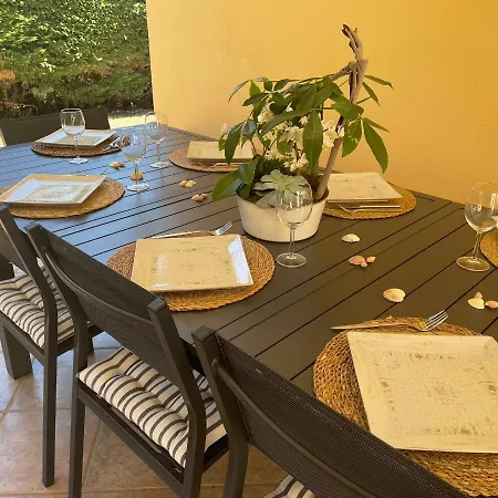 Le Boulou בית הארחה